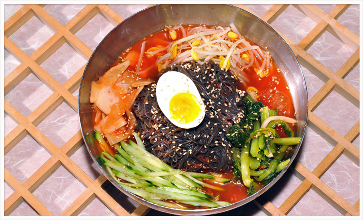 매콤이냉면
